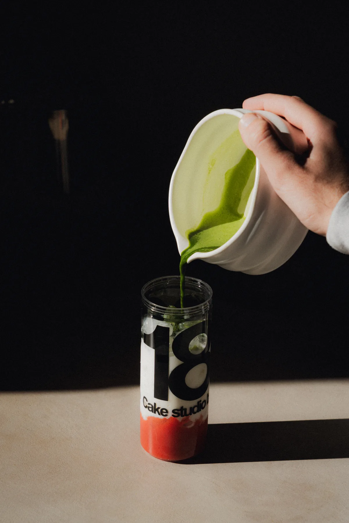 Preparacion de matcha en lata 180